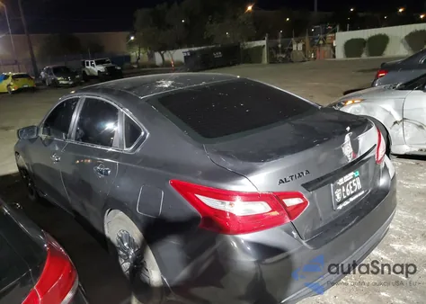 2018 Nissan Altima 2.5 z USA, uszkodzony, nr VIN 1N4AL3AP1JC149399